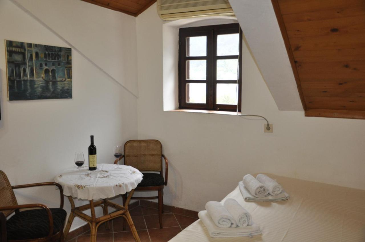 Apartments Vujosevic コトル エクステリア 写真